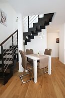 Christiano Apartments