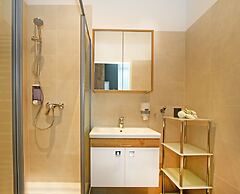 Christiano Apartments