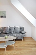 Christiano Apartments