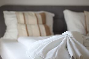 Christiano Apartments