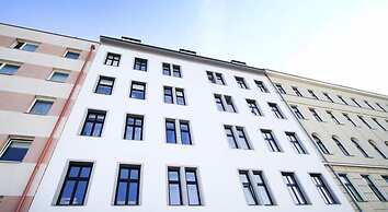 Christiano Apartments