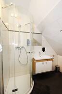 Christiano Apartments