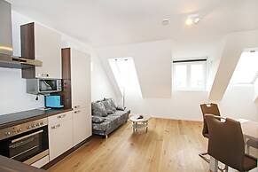 Christiano Apartments