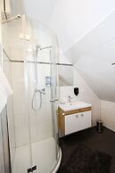 Christiano Apartments