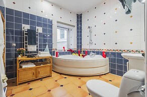 GM Apartments roomy mansion at Arbat