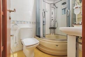 GM Apartments roomy mansion at Arbat