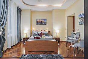 GM Apartments roomy mansion at Arbat