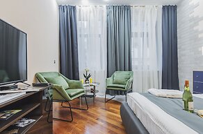 GM Apartments roomy mansion at Arbat