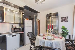 GMApartments 4 rooms with mansard on Tverskaya