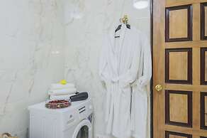 GMApartments 4 rooms with mansard on Tverskaya