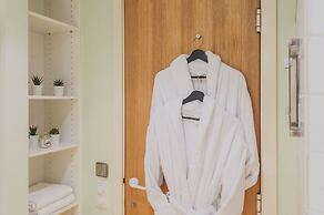 GMApartments 3 rooms at Patriarshie Ponds