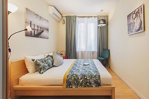 GMApartments 3 rooms at Patriarshie Ponds