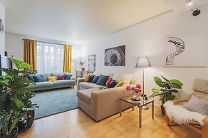 GMApartments 3 rooms at Patriarshie Ponds