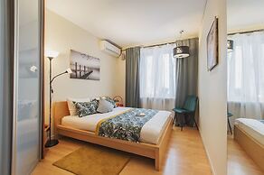 GMApartments 3 rooms at Patriarshie Ponds