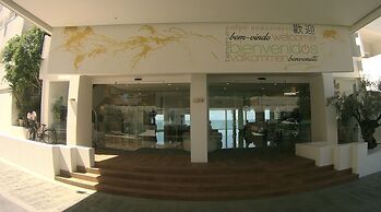 On Hotels Oceanfront - Adults Only