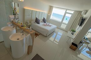 On Hotels Oceanfront - Adults Only