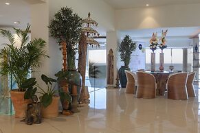 On Hotels Oceanfront - Adults Only