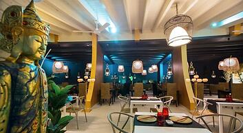 On Hotels Oceanfront - Adults Only