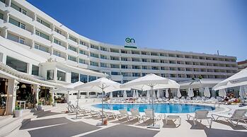 On Hotels Oceanfront - Adults Only
