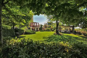 Domus Volumnia Country House
