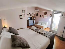 Domus Volumnia Country House