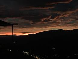 Smoky Top Summit 2 Bedroom Condo by RedAwning