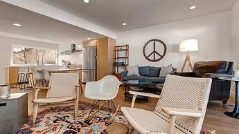 Scandinavian 72 Vantage Condo with Private Hot Tub by RedAwning