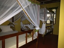 Mpole Bungalows