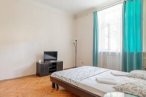 Apartment on Park Pobedy