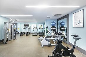 Toronto Furnished Living College Street Elevate Rooms.