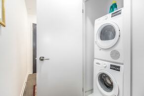 Toronto Furnished Living College Street Elevate Rooms.