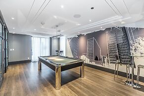 Toronto Furnished Living College Street Elevate Rooms.