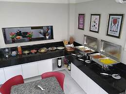 Hotel Executivo Boulevard