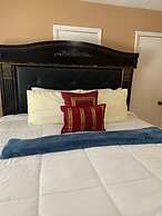 Cozy Stone Mountain Villa