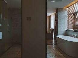 Tulip Inn Huaxi Hotel - Guiyang