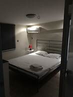 Roomotel Apartments