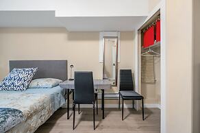 Orchid House near Vancouver YVR Airport