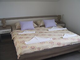 Apartments Villa Erik