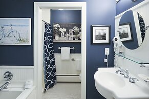 Inn at Taughannock Falls