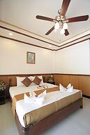 Apartment By Sunrise Resort