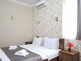 Gold Line Hotel