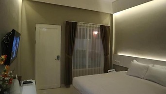 Sinom Borobudur Hotel