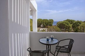 Romani Studios Perissa