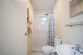 Delynne Boutique Hotel