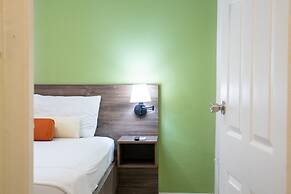 Delynne Boutique Hotel