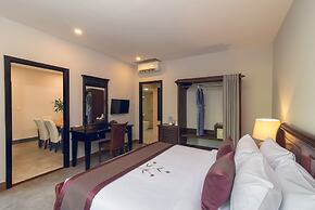 La Renaissance Boutique