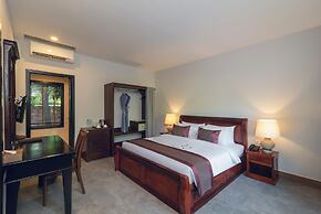 La Renaissance Boutique