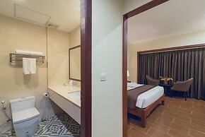 La Renaissance Boutique