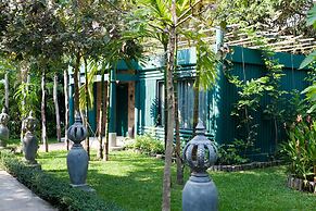 La Renaissance Boutique