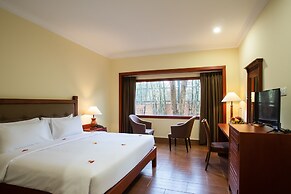 La Renaissance Boutique